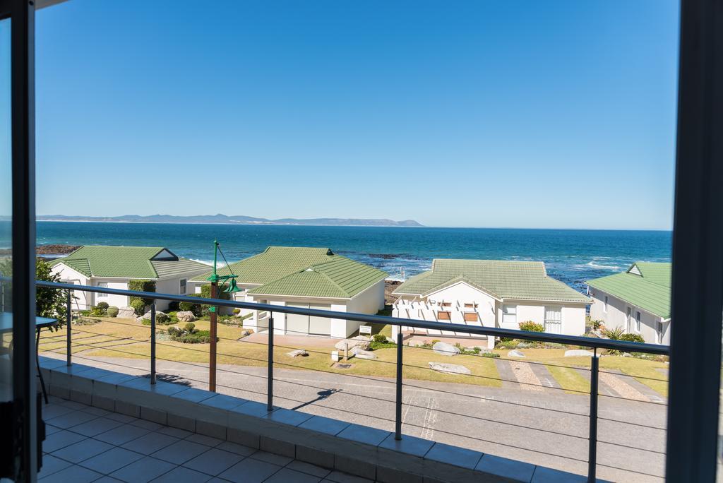 Whale View Self Catering Apartment Hermanus Zewnętrze zdjęcie