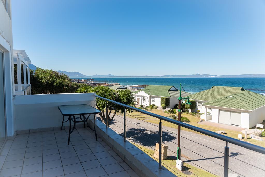 Whale View Self Catering Apartment Hermanus Zewnętrze zdjęcie